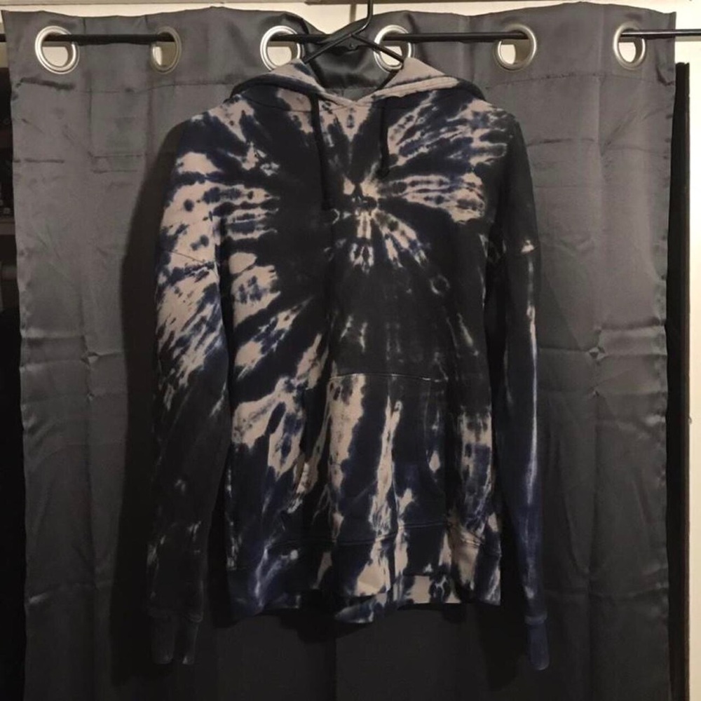 Barry’s Kids Tie Dye Hoodie